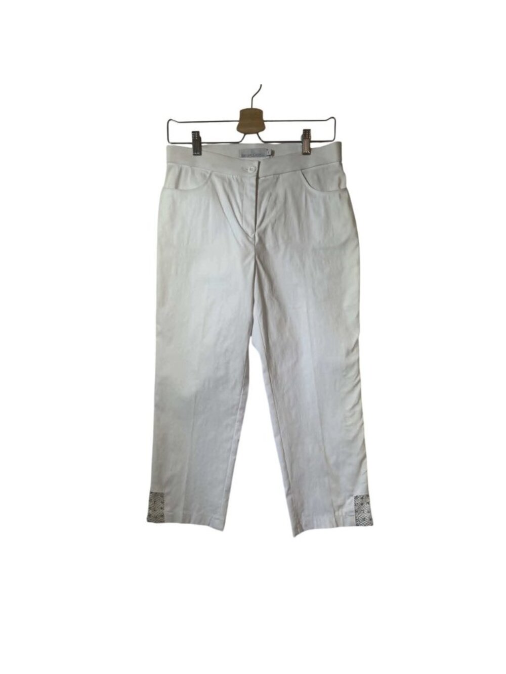Beta's Choice White Cropped Pants Rhinestone Hem Detail Size 6 NEW
